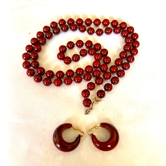 Sarah Coventry Long Necklace & Earrings Set Reddish Brown Marbled Vintage EUC - Picture 1 of 16